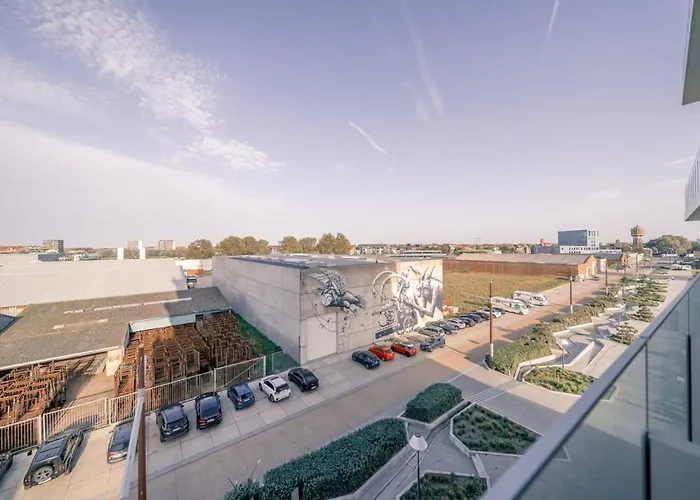 Casiola - Modern New With Pool Access And Parking Oostende