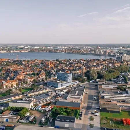 Casiola - Modern New With Pool Access And Parking Apartamento Ostend