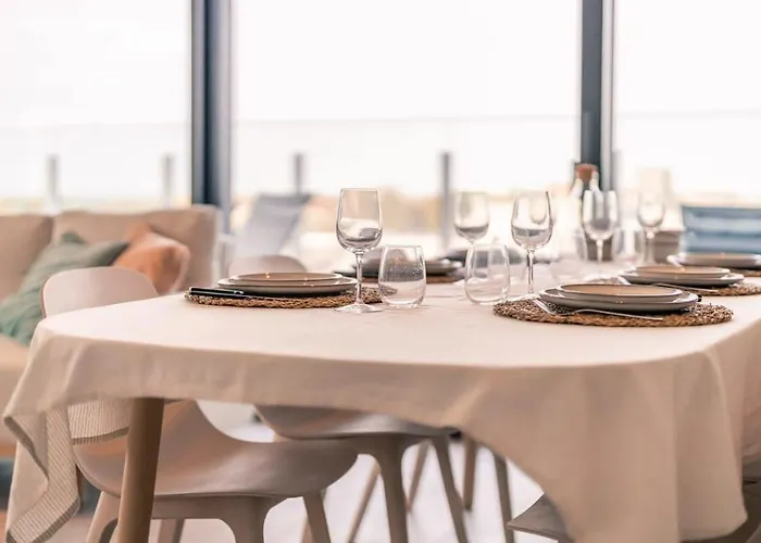 Casiola - Modern New With Pool Access And Parking Apartamento *