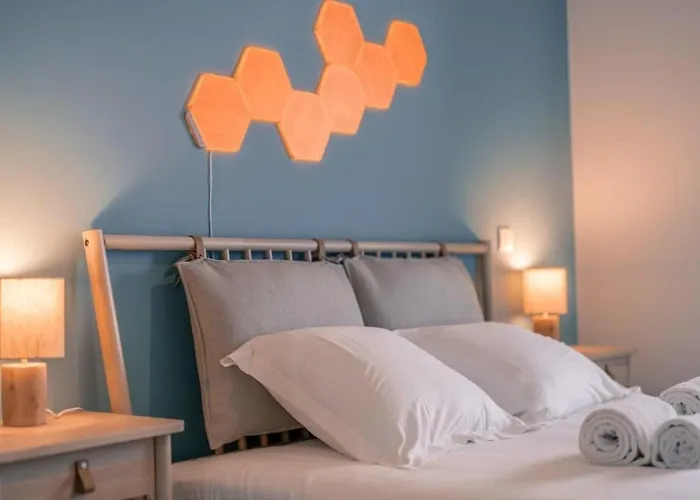 Lägenhet Casiola - Modern New With Pool Access And Parking *