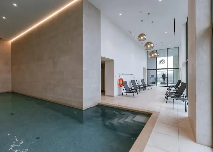 Casiola - Modern New With Pool Access And Parking * Oostende